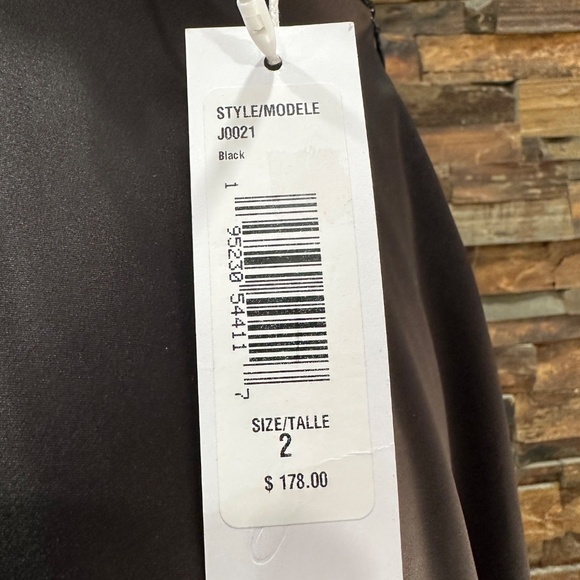 Jewel BADGLEY MISCHKA Satin Backless Dress with High-Low Skirt - Picture 9 of 9